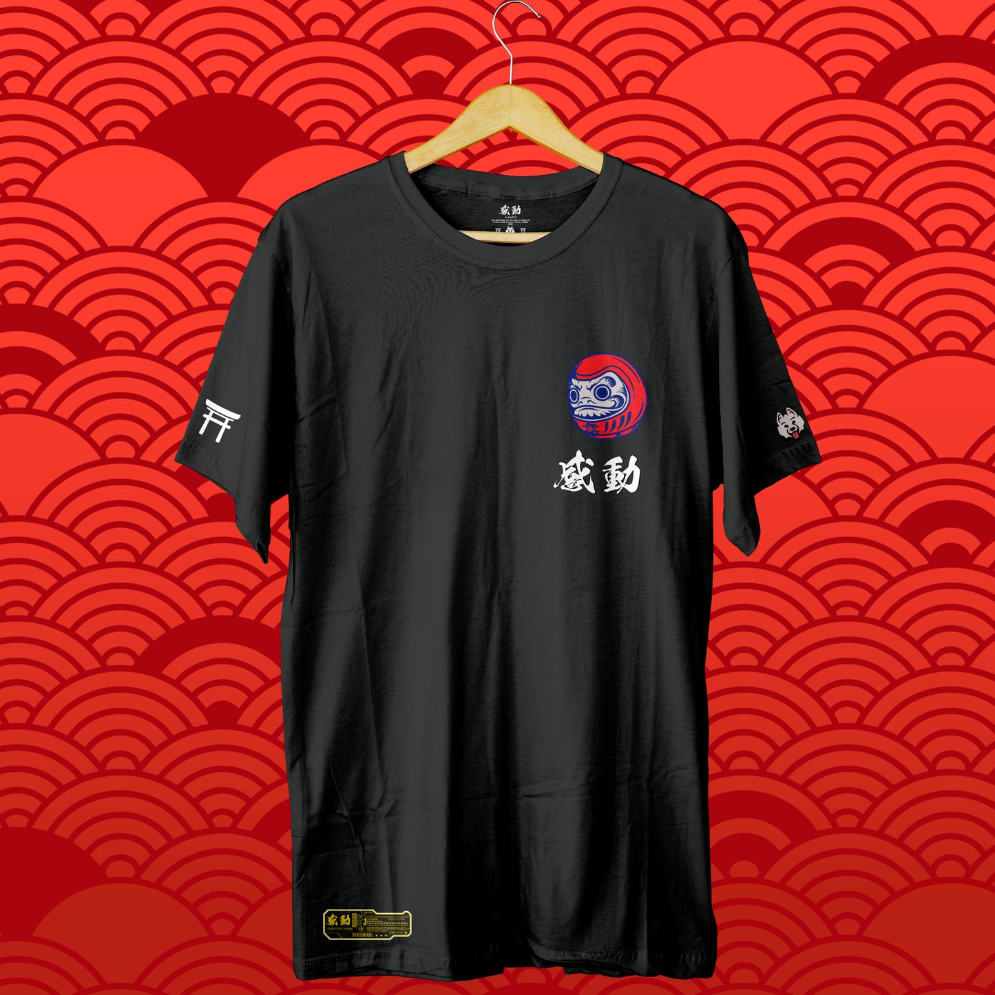 Polera Negra Japan Vibes Daruma